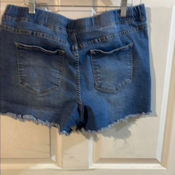 YMI Distressed Denim Jean Shorts - Picture 4 of 7